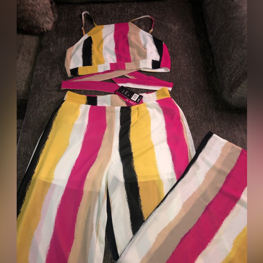 12. Love university set!